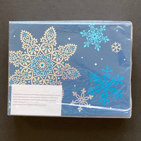 Hallmark Collectible Box With Snowflakes/Set of 24 Assorted Seasonal Cards/NEW!! - Picture 2 of 10